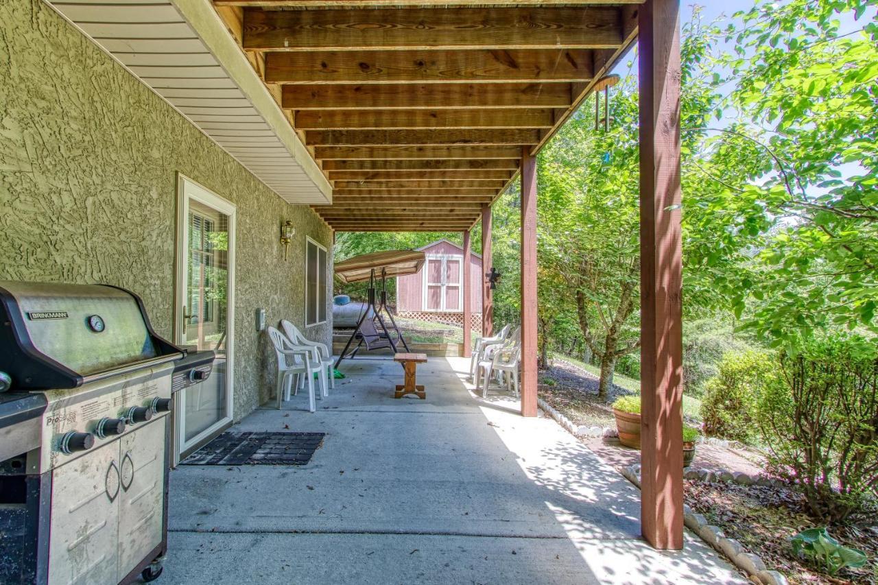 Bluebird'S Song By Honeybearcabins Sevierville Exterior foto