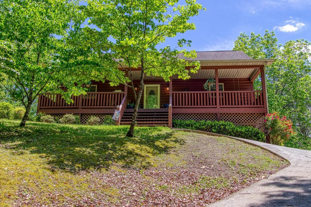 Bluebird'S Song By Honeybearcabins Sevierville Exterior foto